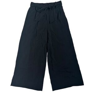 Zara Black Wide Legged Cropped Pants